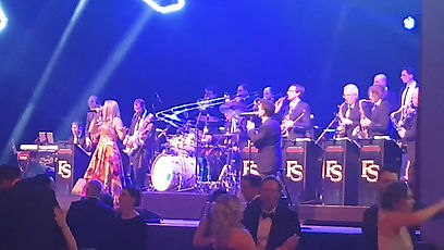 Rolling in the deep with Big Band